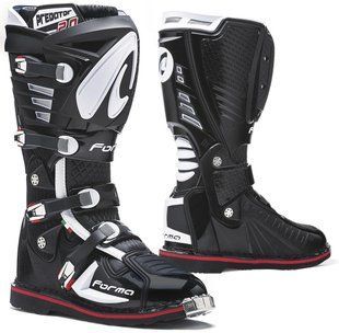 Моточеревики FORMA Predator 2.0 Black 48