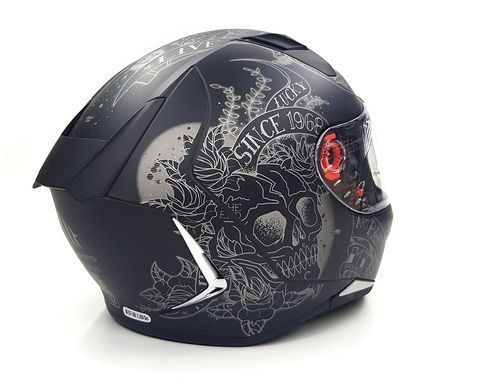 Мотошолом MT Revenge 2 Skull & Roses Matt Black L